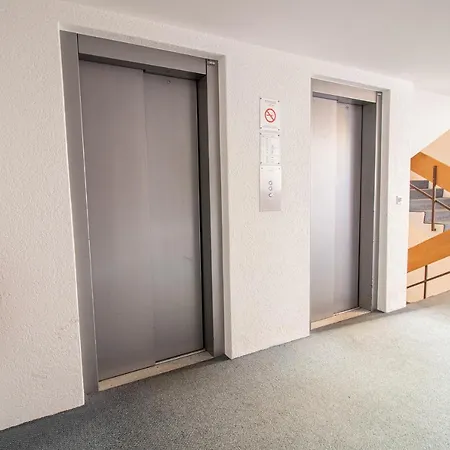 Rothornblick 46 By Daire *